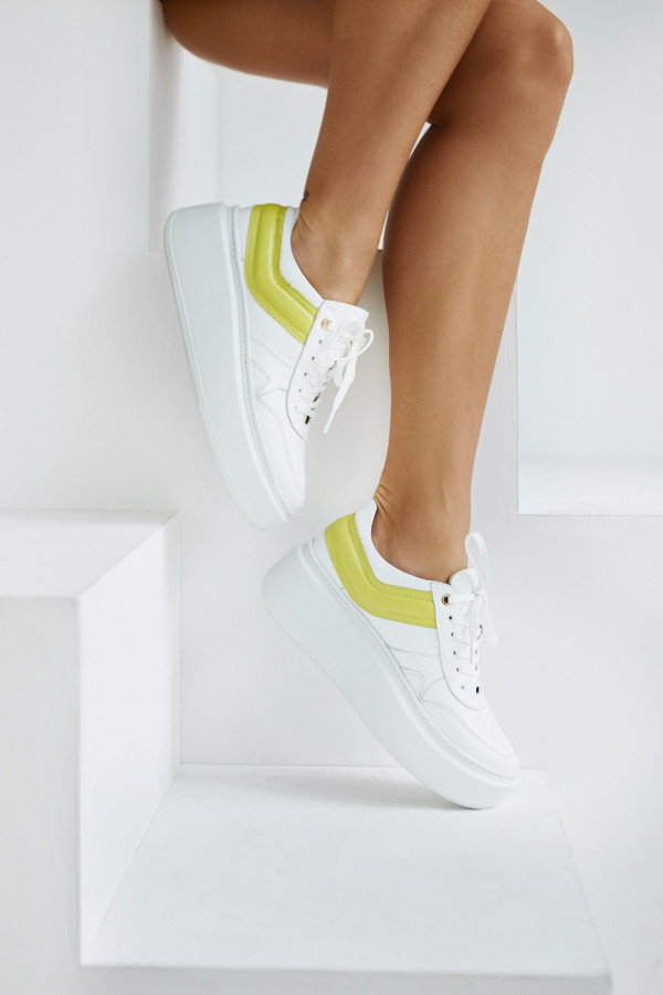 Sneakersy LILA LOU białe
